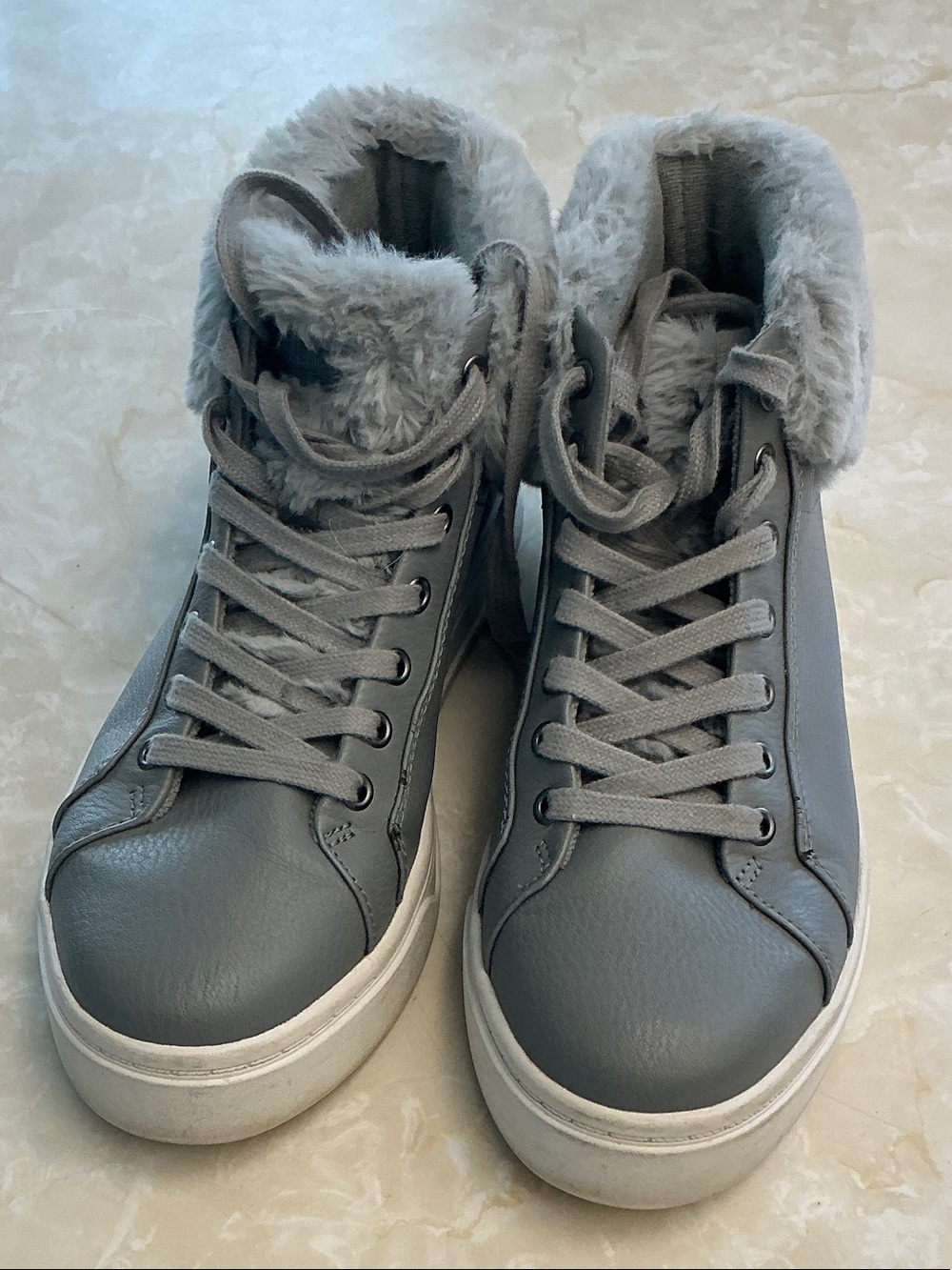 Kookaburra by Uggs Women's Gray Faux-Fur High-Top Sneakers